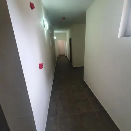 Hotel 415 Hotell Slăntjev Brjag