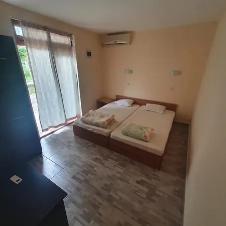 Hotel 415 * Slăntjev Brjag