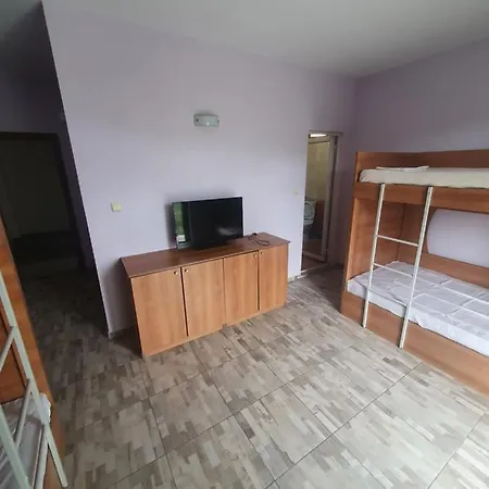 Hotel 415 *